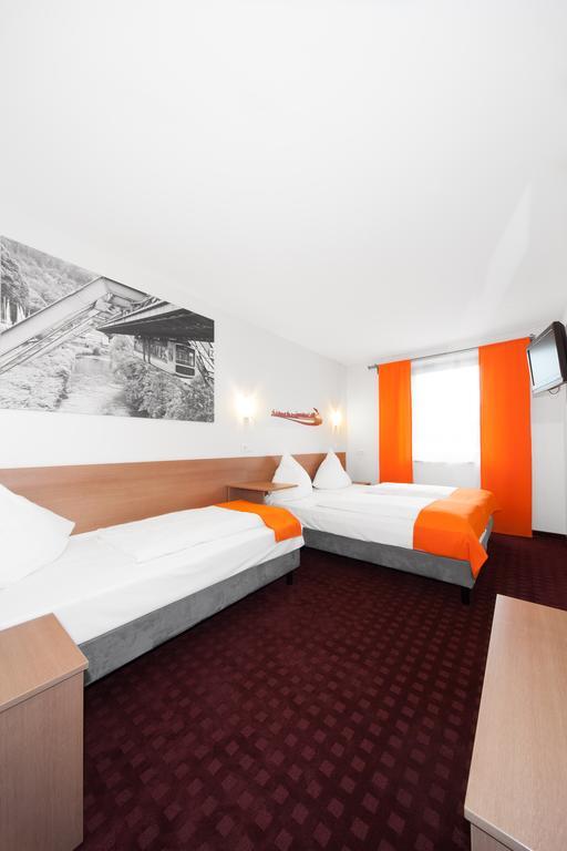 Mcdreams Hotel Wuppertal City Bilik gambar